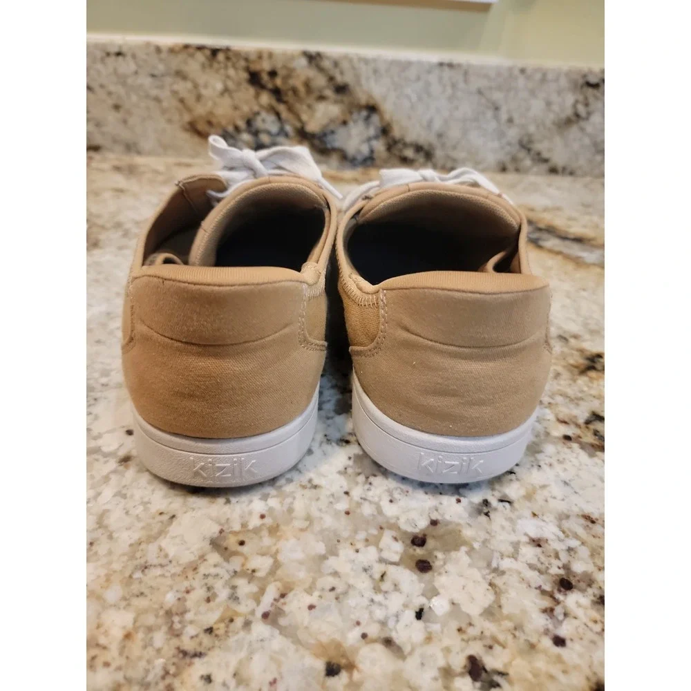 Kizik Irvine Maple Sugar Mens Athletic Sneaker size men 8.5 women 10 Gum Soles